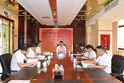 輕出公司召開學習貫徹習近平新時代中國特色社會主義思想主題教育專題民主生活會